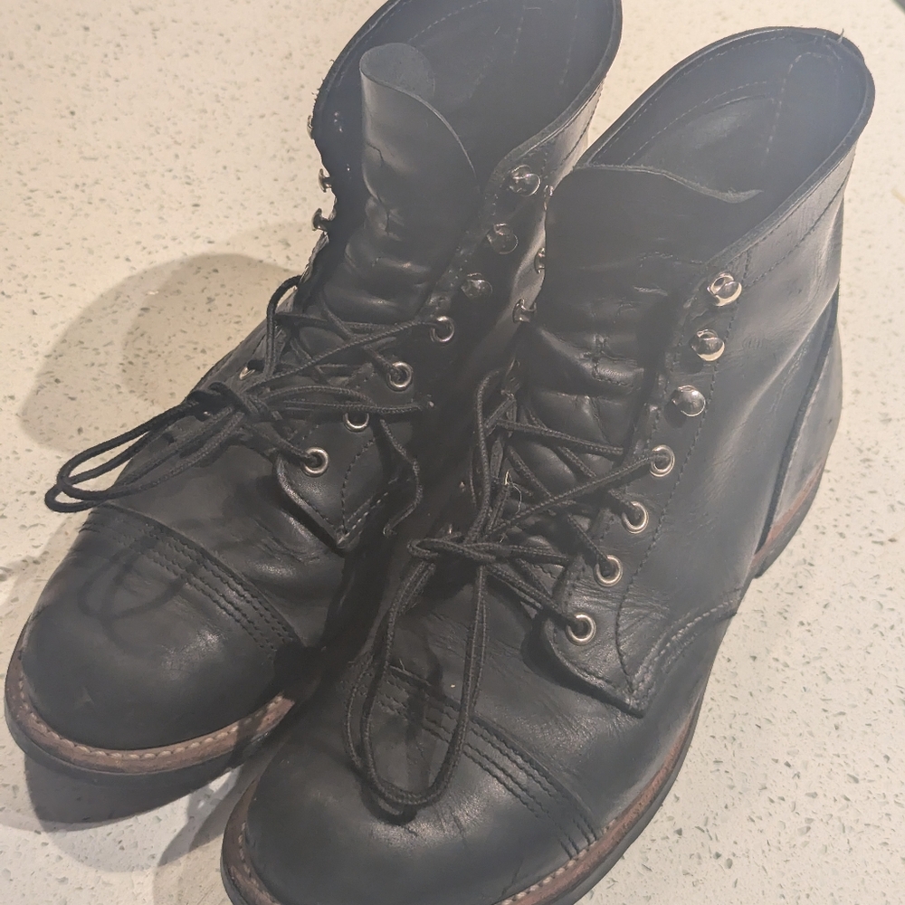 Black Leather Lace-Up Boots red wings